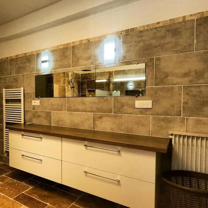 Charmant Rez De Villa Climatise Renove, 90M2 Avec Parking Кассі Екстер'єр фото