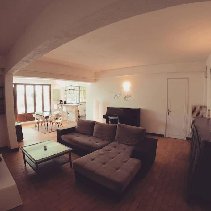 Charmant Rez De Villa Climatise Renove, 90M2 Avec Parking Кассі Екстер'єр фото