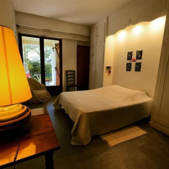 Charmant Rez De Villa Climatise Renove, 90M2 Avec Parking Кассі Екстер'єр фото